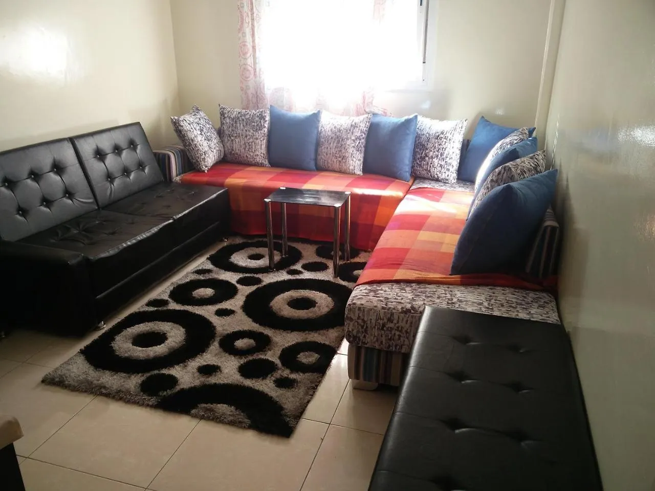 Azhar Oulfa Casablanca kontakter